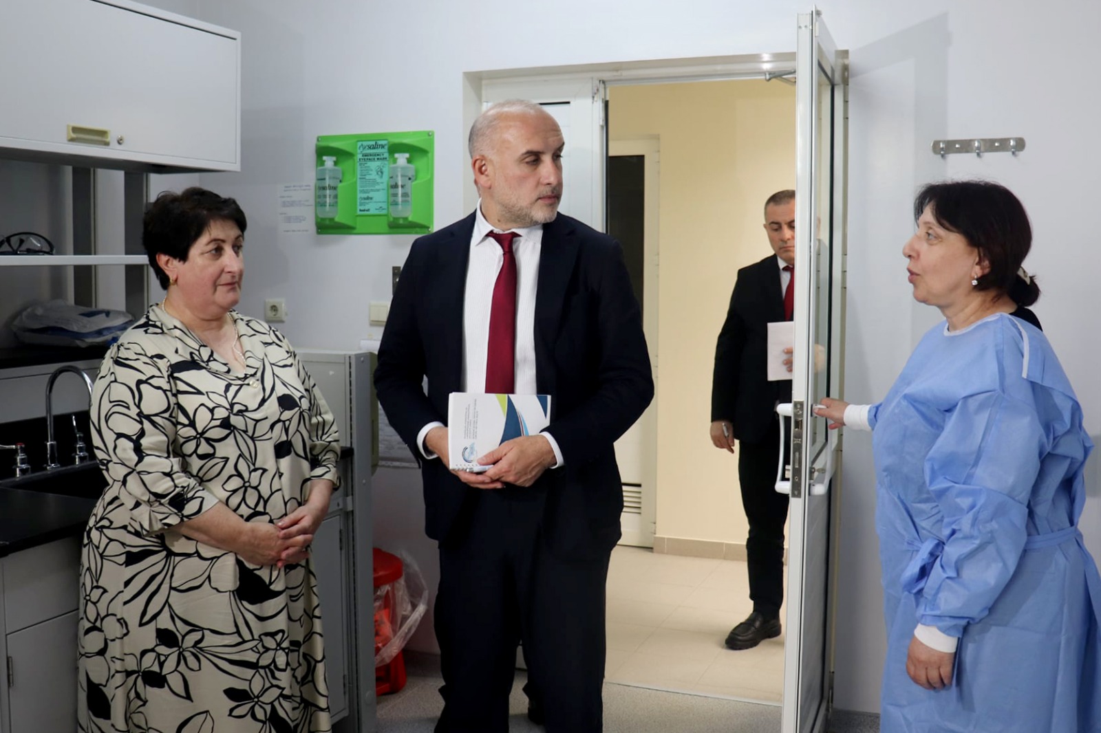 დაავადებათა კონტროლისა და საზოგადოებრივი ჯანმრთელობის ეროვნული ცენტრის გენერალური დირექტორი ირაკლი ფურცელაძე რეგიონებში იმყოფებოდა.
